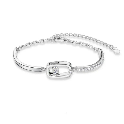 925 silver moissanite bracelet - a graceful hand chain, light luxury, niche, high-end jewelry with a touch of sophistication.