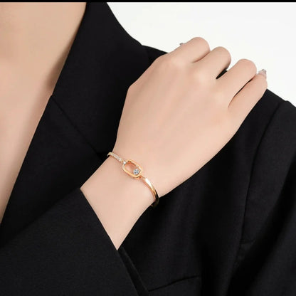 925 silver moissanite bracelet - a graceful hand chain, light luxury, niche, high-end jewelry with a touch of sophistication.