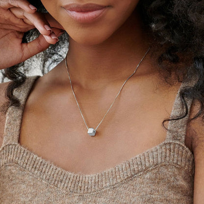 Cube Necklace - joylif